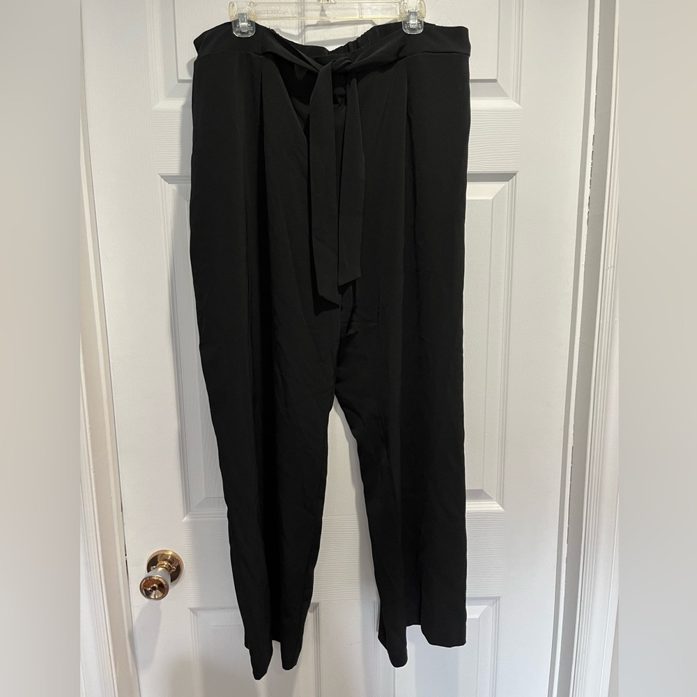 Reitmans elastic waist pants with tie waist detail size 20